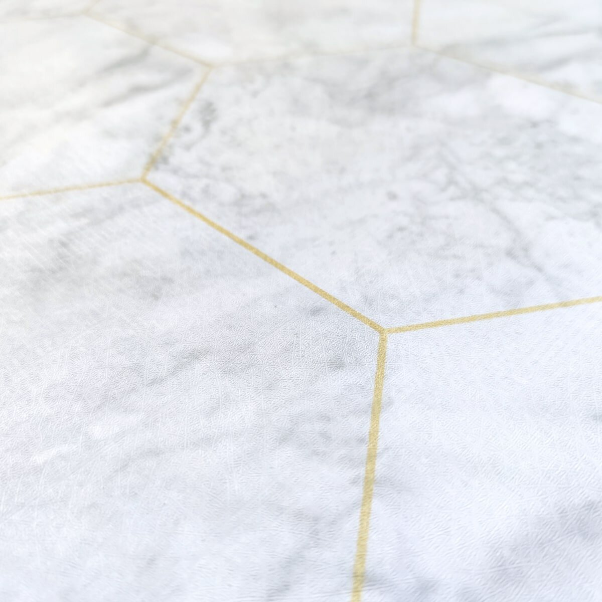 Самоклеюча плівка 0,45х10м х 0,07мм Сірий мармур золоті соти HO-00001212