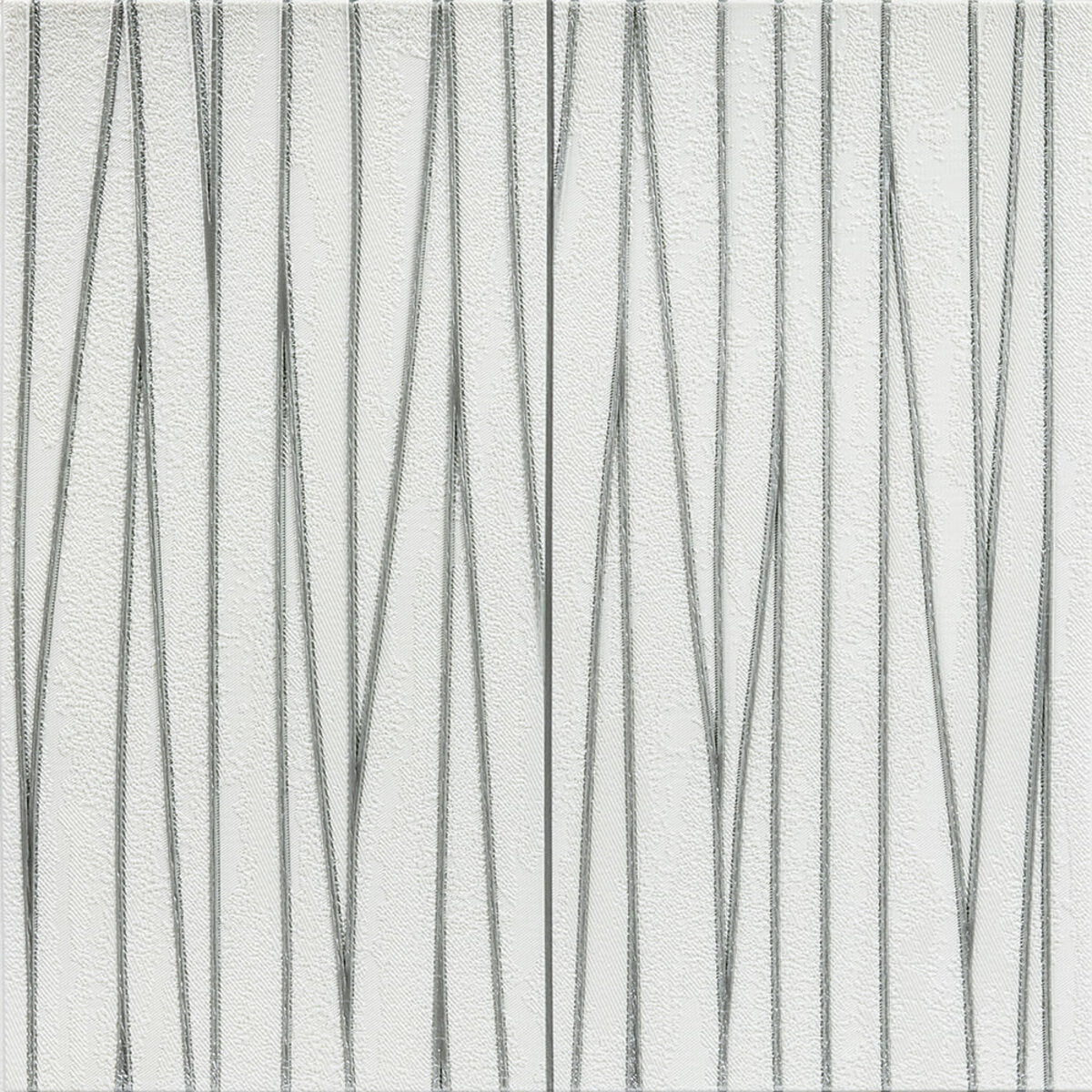 Самоклеюча 3D панель 700х700х5мм Срібні стрічки (441) HO-00001185